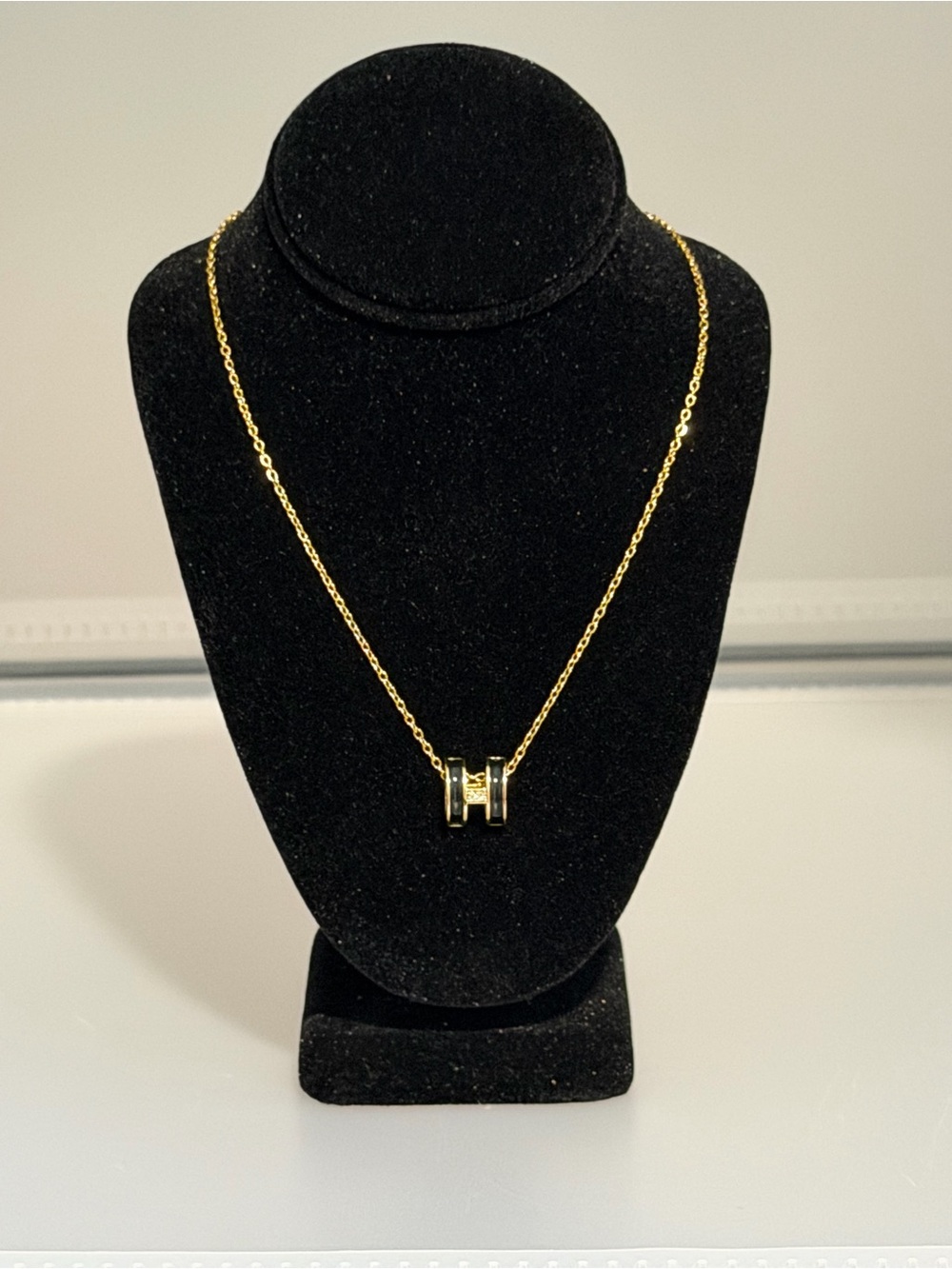 New Arrivals! Gold Tone H-Shaped Pendant Necklace - Women Jewelry